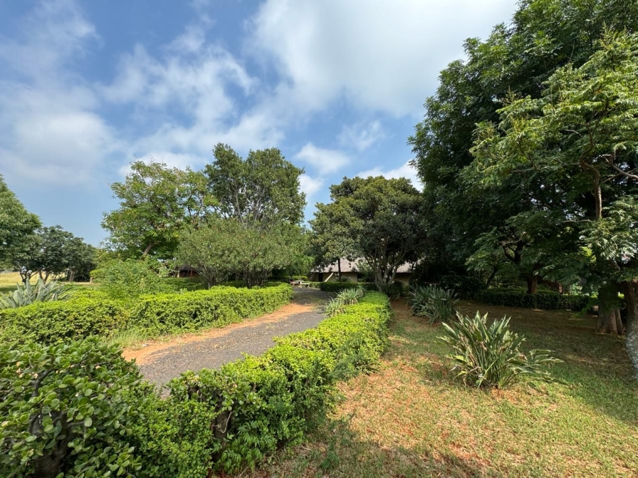 6 Bedroom Property for Sale in Hartbeespoort Rural North West